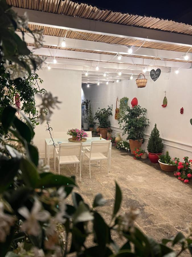Suite Battisti 7 Lecce Exterior foto
